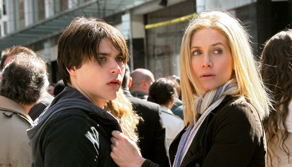 V; The Complete First Season - Blu-ray Review V; The Complete First Season - Blu-ray Review