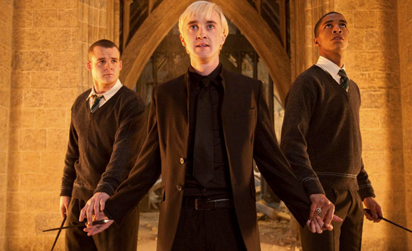 Harry Potter and the Deathly Hallows: Part 2 - blu-ray Review Harry Potter and the Deathly Hallows: Part 2 - blu-ray Review