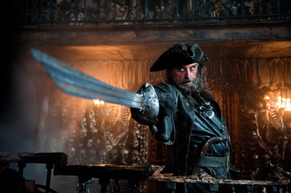 Ian McShane as Blackbeard Ian McShane as Blackbeard